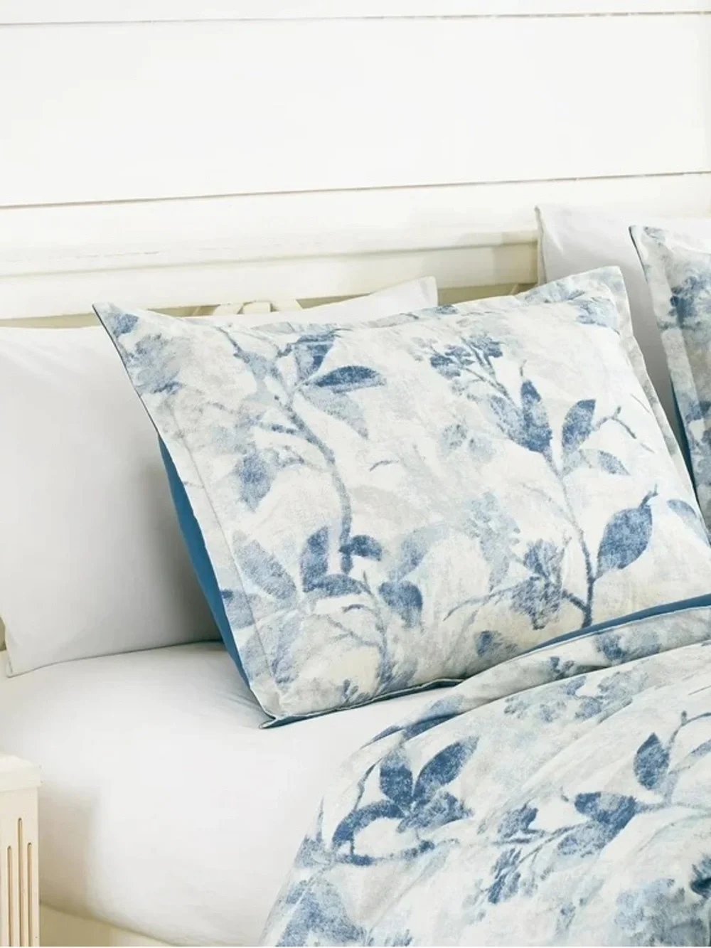 Blue Floral queen 3 piece Comforter Set